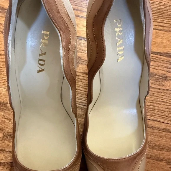 Prada Women's Beige and Cream Leather Heels size 37 - Picture 9 of 12